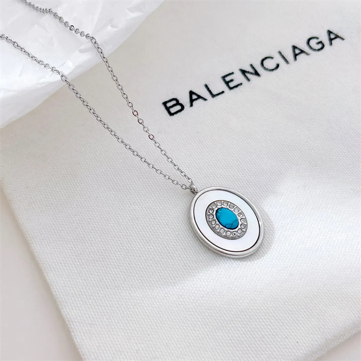 Retro Oval Stainless Steel Plating Inlay Turquoise Diamond White Gold Plated Gold Plated Pendant Necklace