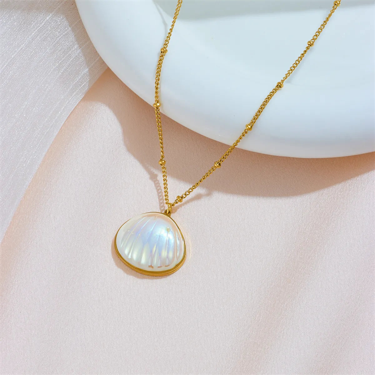 Retro Oval Titanium Steel Opal Pendant Necklace In Bulk