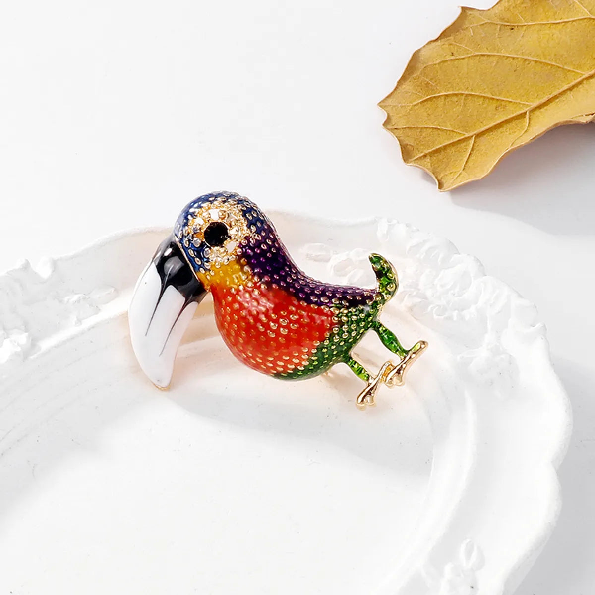 Retro Parrot Alloy Women'S Brooches