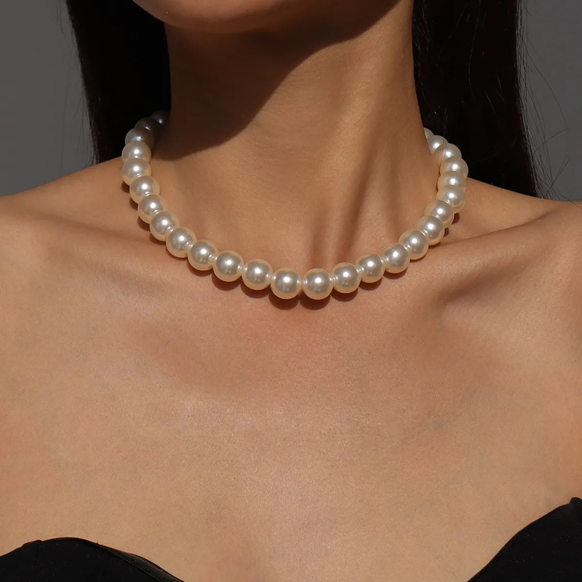 Retro Pearl Geometric Multi-Layer Choker