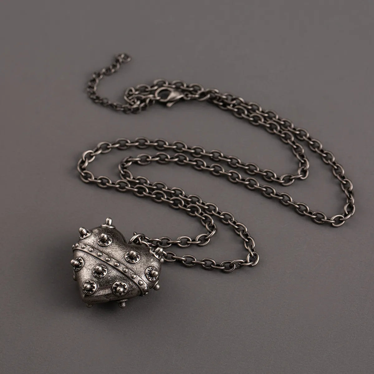 Retro Punk Cool Style Heart Shape 304 Stainless Steel 316 Stainless Steel  Polishing Plating Three-Dimensional Silver Plated Men'S Necklace