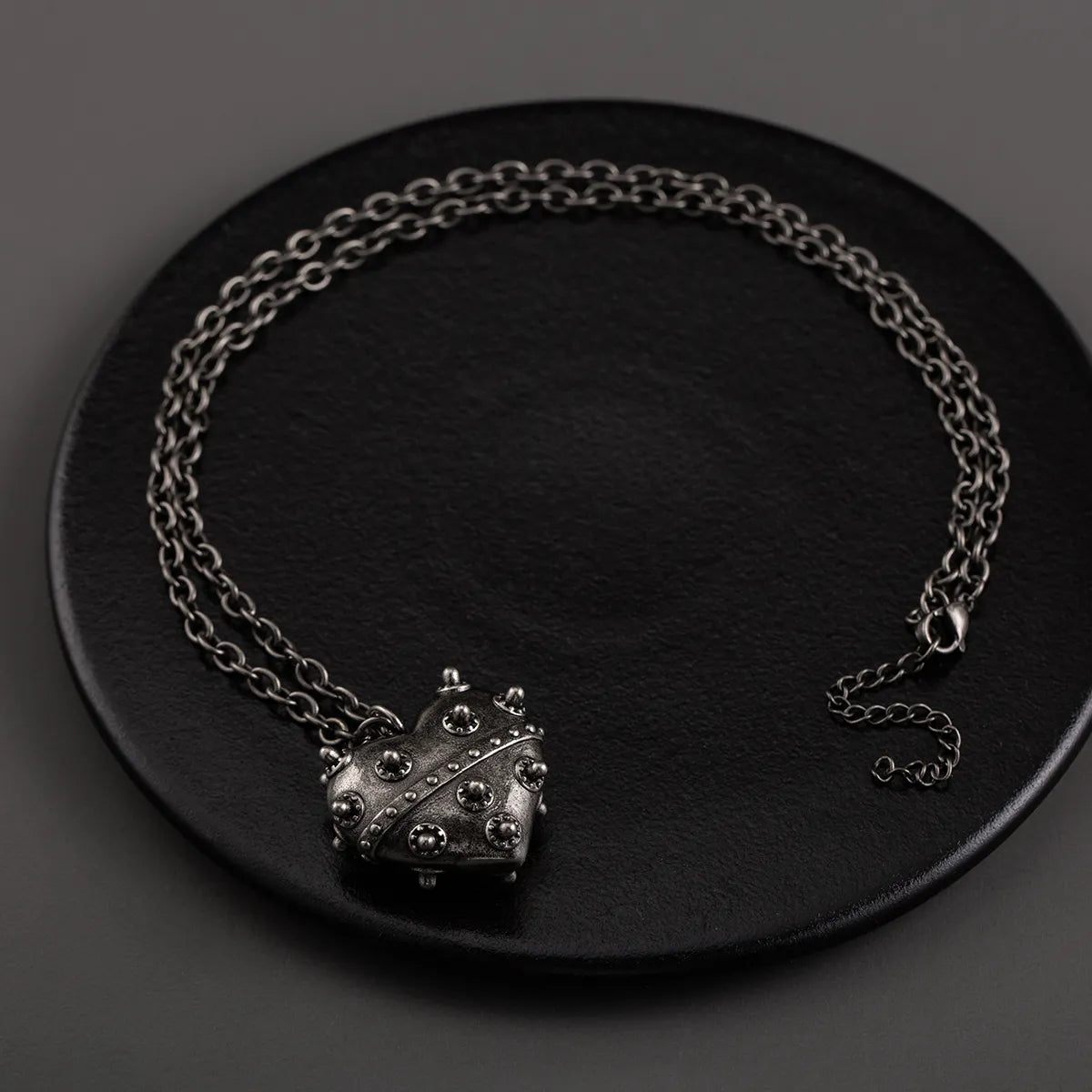 Retro Punk Cool Style Heart Shape 304 Stainless Steel 316 Stainless Steel  Polishing Plating Three-Dimensional Silver Plated Men'S Necklace