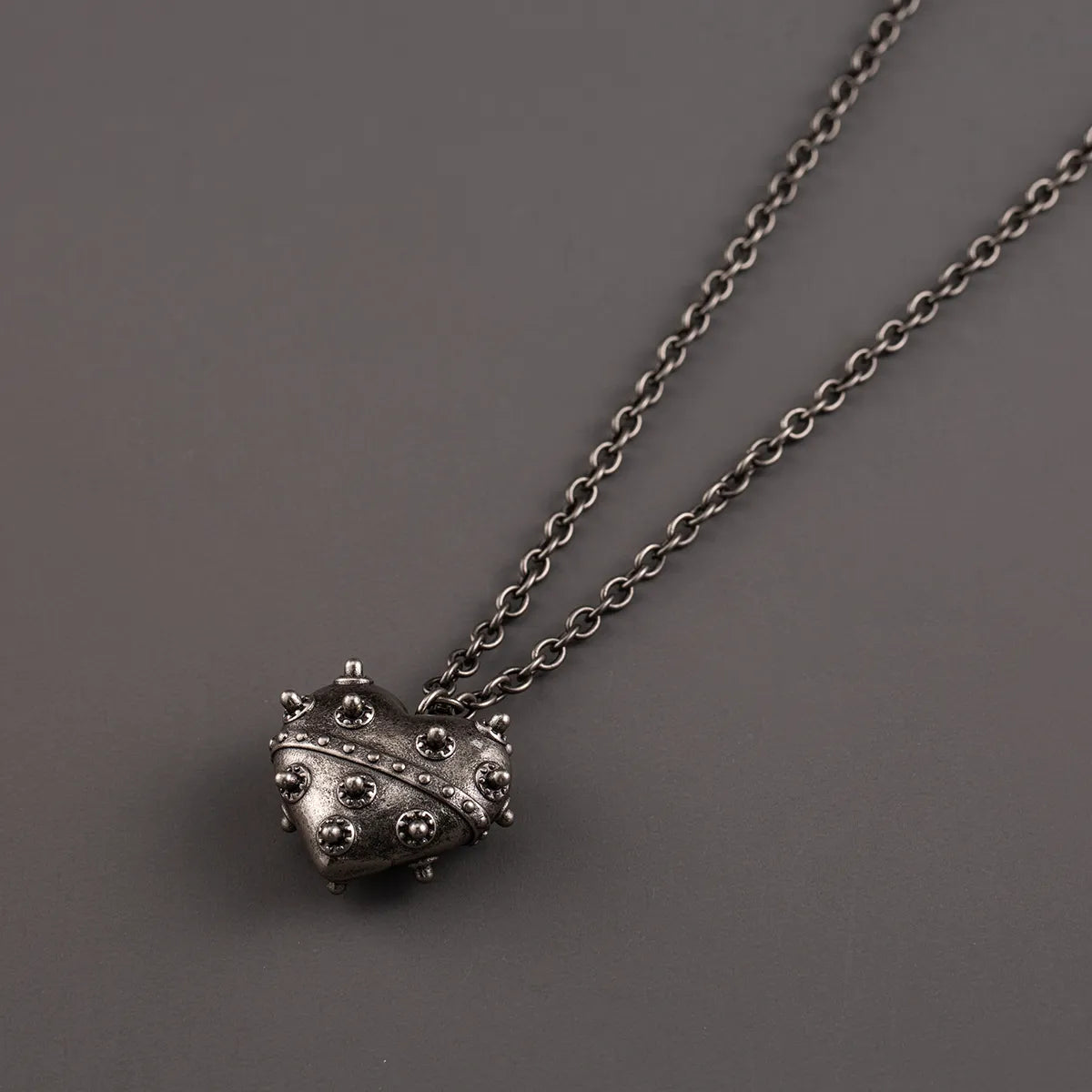 Retro Punk Cool Style Heart Shape 304 Stainless Steel 316 Stainless Steel  Polishing Plating Three-Dimensional Silver Plated Men'S Necklace