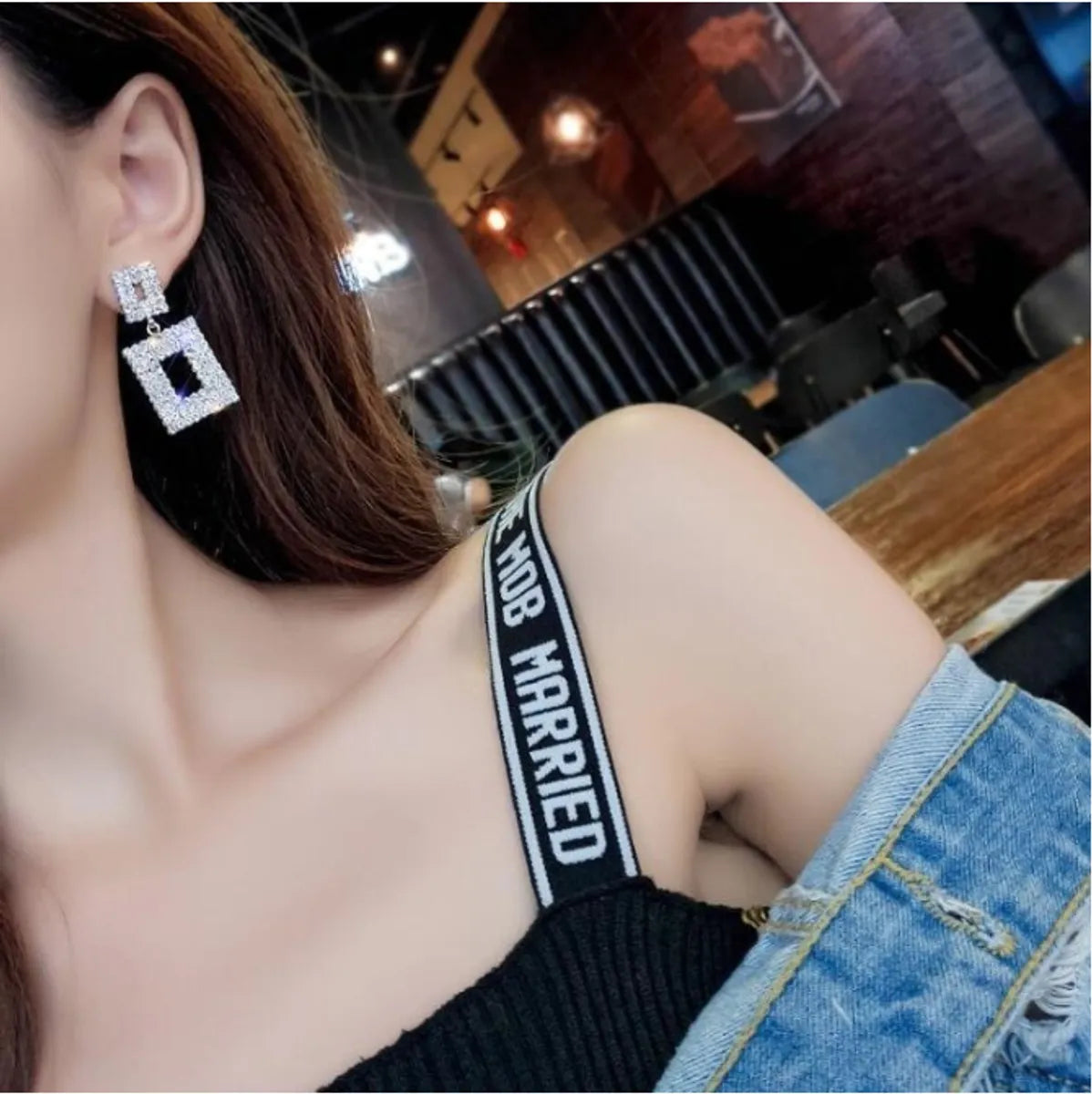 Retro Rhombus Alloy Plating Rhinestones Women's Drop Earrings 1 Pair