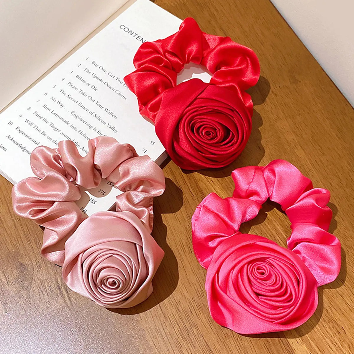 Women'S Retro Rose Cloth Hair Tie