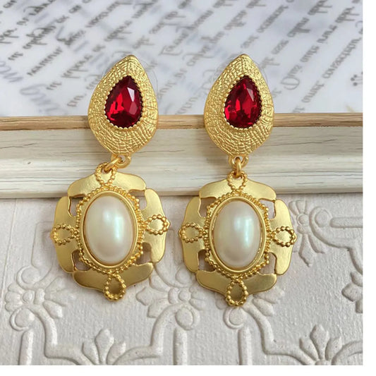 Retro Round Alloy Plating Inlay Artificial Gemstones Pearl Women's Drop Earrings 1 Pair