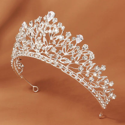 Retro Shiny Flower Alloy Hollow Out Inlay Rhinestones Crown