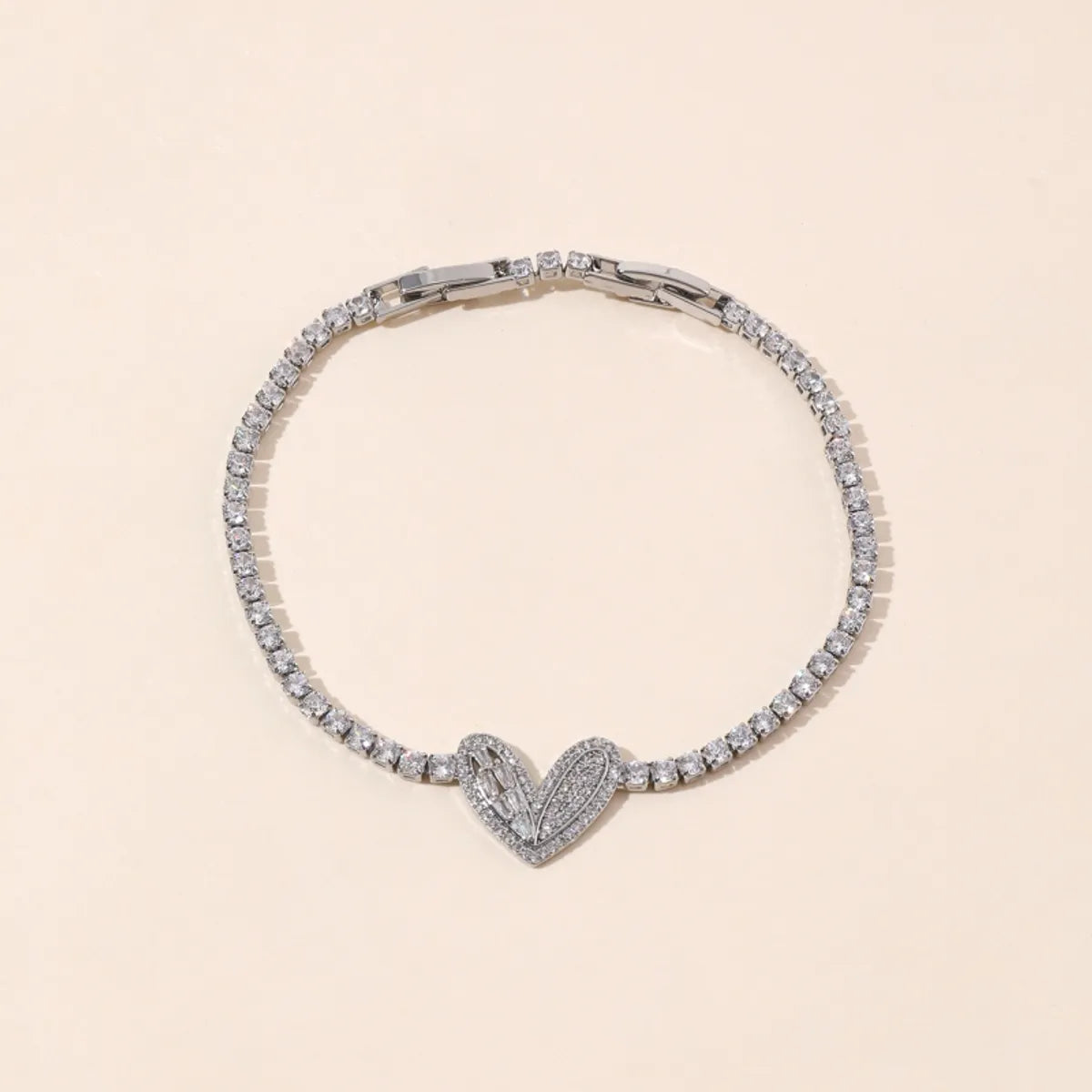 Retro Shiny Heart Shape Copper Plating Inlay Zircon Gold Plated Tennis Bracelet