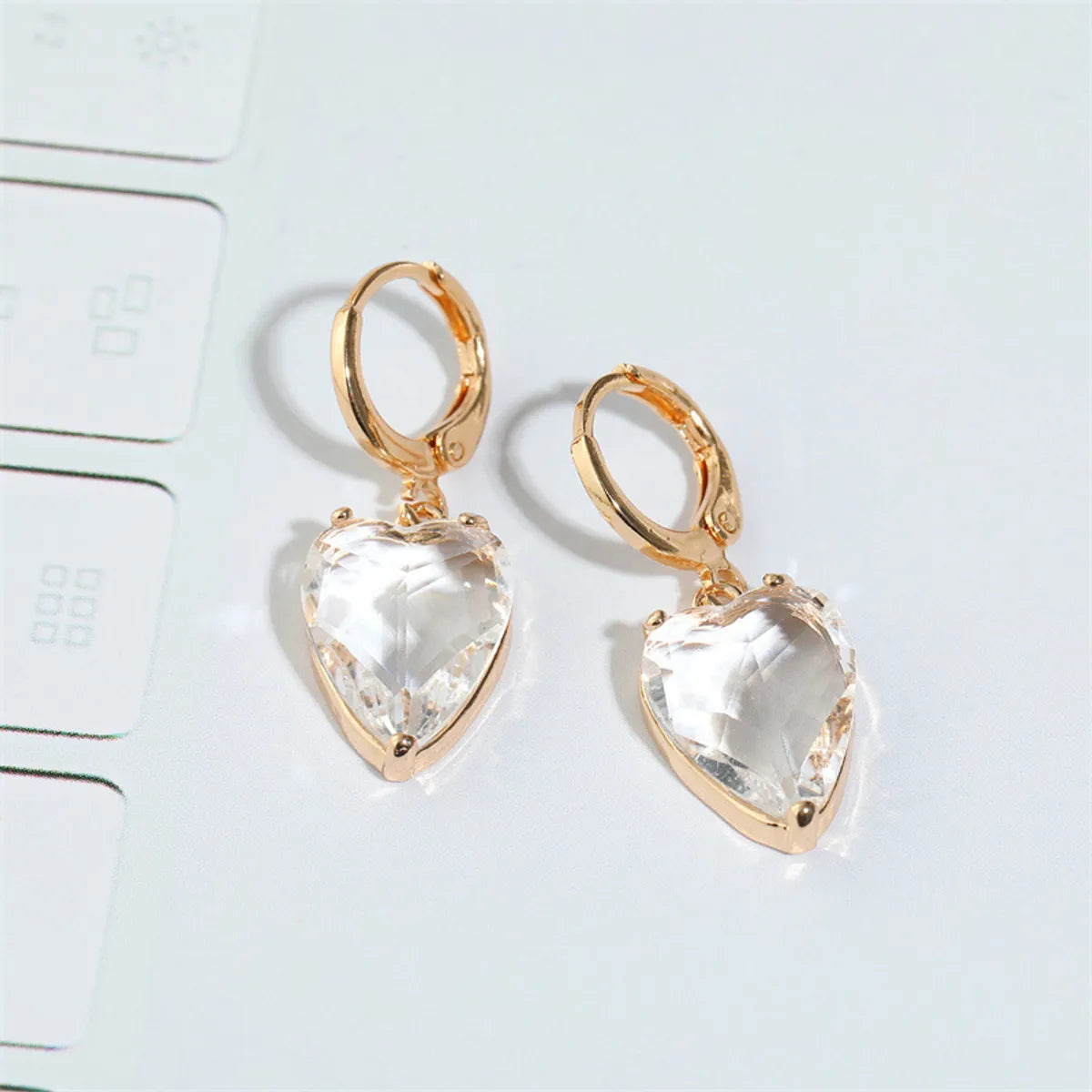 Retro Simple Black And White Zircon Geometric Peach Heart Earrings Necklace Wholesale