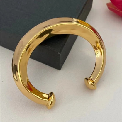 Retro Simple Style Commute Solid Color Alloy Copper Polishing Plating Gold Plated Silver Plated Women'S Bangle