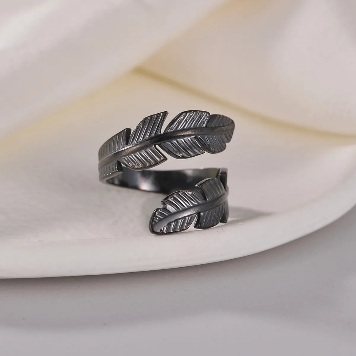 Retro Simple Style Feather Titanium Steel Plating Open Ring