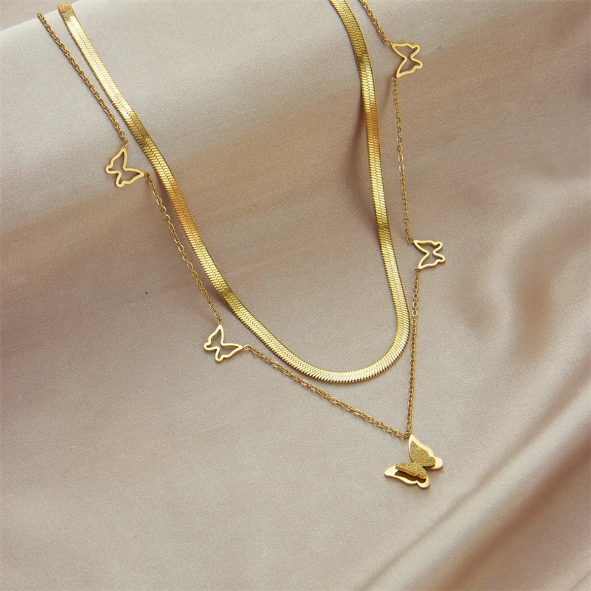 Retro Simple Style Geometric Butterfly Titanium Steel Plating 18k Gold Plated Double Layer Necklaces