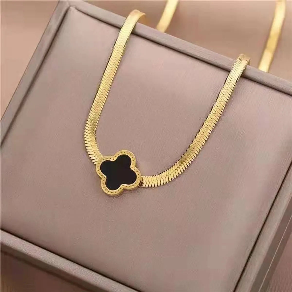 Retro Simple Style Geometric Letter Titanium Steel Inlay Zircon Necklace