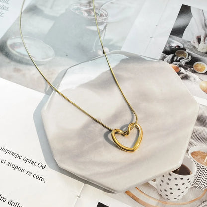 Retro Simple Style Heart Shape Titanium Steel Plating Necklace