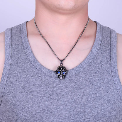 Retro Skull Inlay Rhinestones Men'S Pendant Necklace