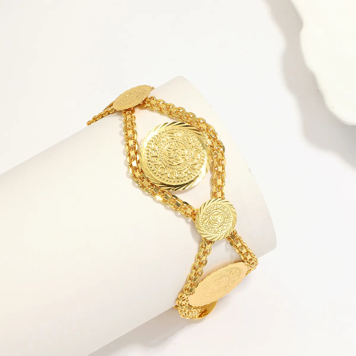 Retro Solid Color Solid Color Copper Plating 18k Gold Plated Bracelets