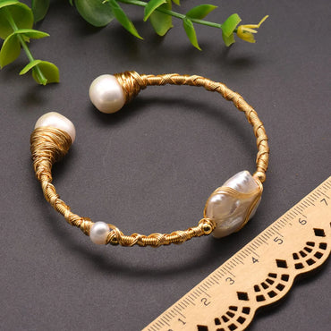 Retro Solid Color Stainless Steel Freshwater Pearl Plating 18k Gold Plated Bangle