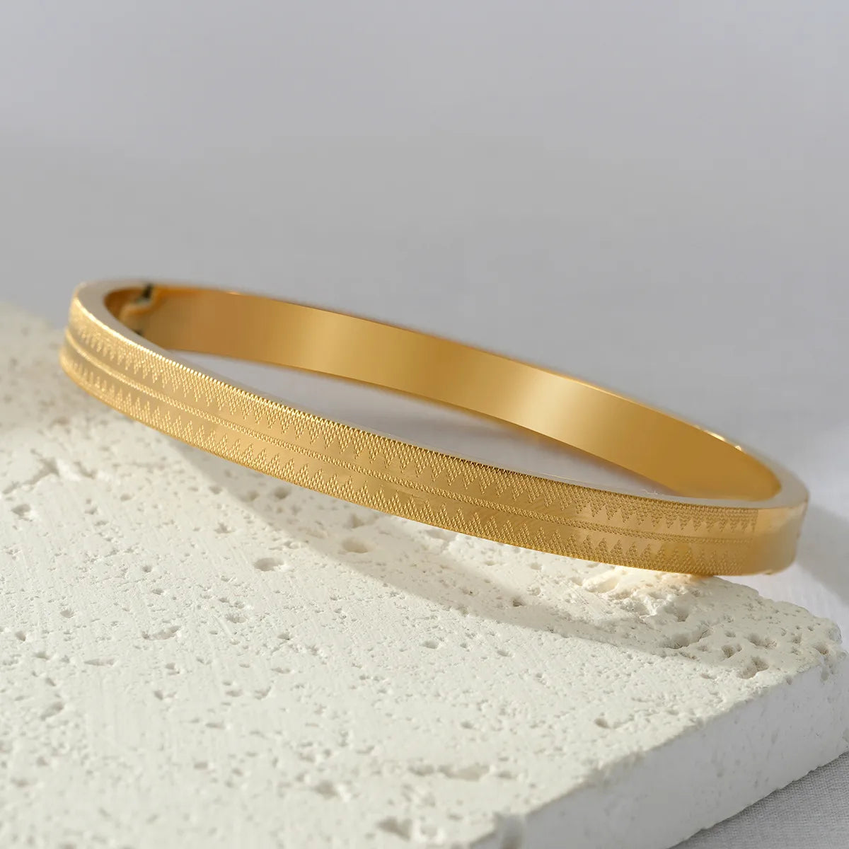 Retro Solid Color Titanium Steel Bangle In Bulk