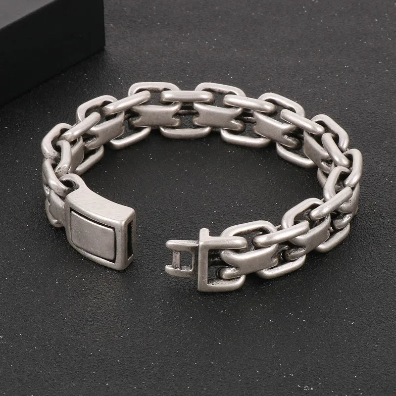 Retro Solid Color Titanium Steel Polishing Men'S Bracelets