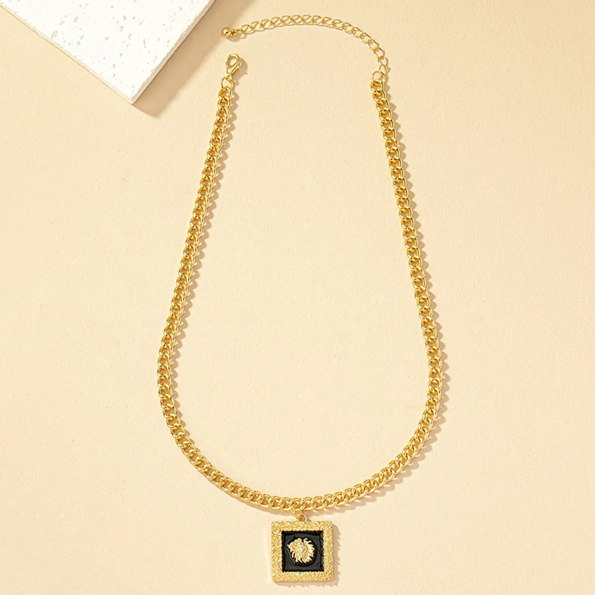 Retro Square Alloy Plating Gold Plated Women's Pendant Necklace