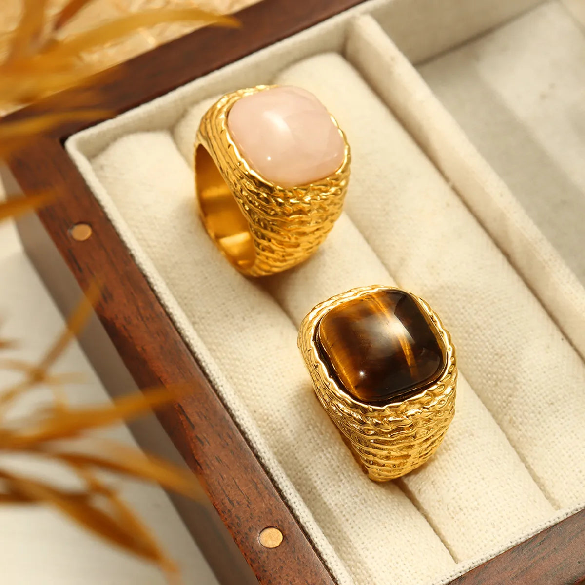 Retro Square Tiger Eye Titanium Steel 18K Gold Plated Pink Crystal Tiger Eye Rings In Bulk