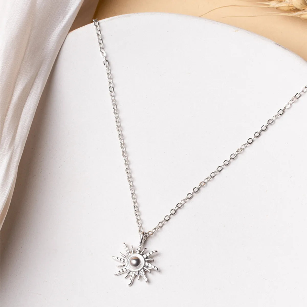 Retro Sun Alloy Plating Women's Pendant Necklace