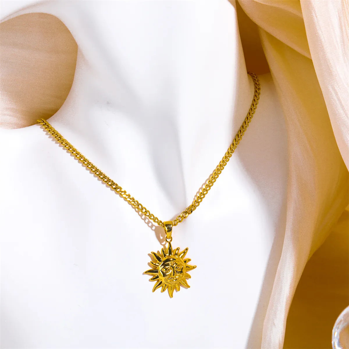 Retro Sun Copper Plating Necklace 1 Piece