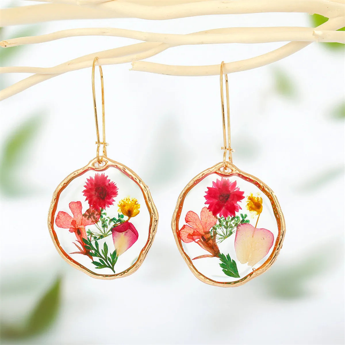 Retro Trend Transparent Resin Natural Dried Flower Earrings Flower Ear Hook