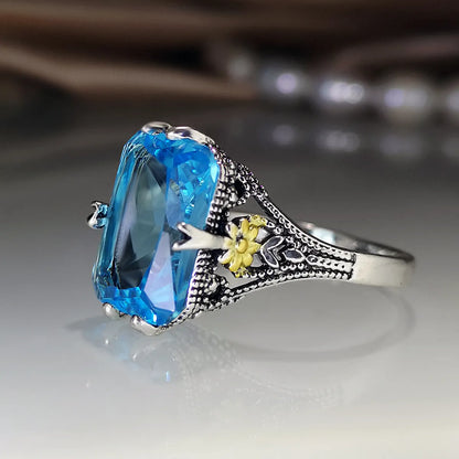 Retro Two-Tone Flower And Sapphire Ring Wholesale