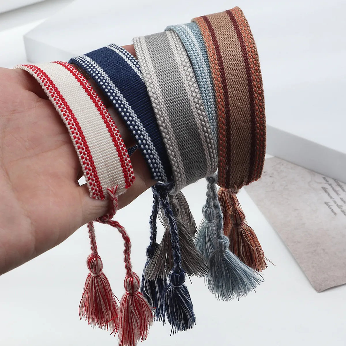 Fashion Geometric Cloth No Inlaid Women'S Bracelets