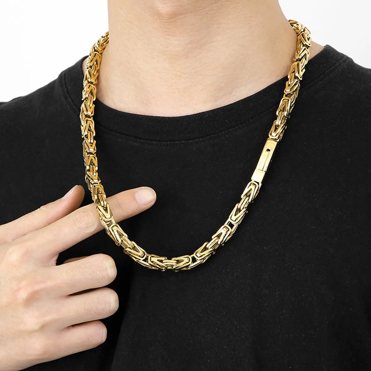 Rock Hip Hop Style Emperor Chain European And American Fashion Cool Street Domineering V-shaped Woven Men's Titanium Steel Necklace