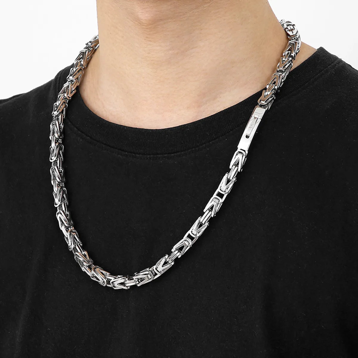 Rock Hip Hop Style Emperor Chain European And American Fashion Cool Street Domineering V-shaped Woven Men's Titanium Steel Necklace