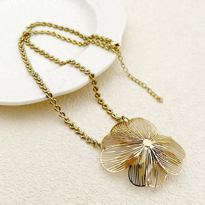 Roman Style Commute Flower Stainless Steel Plating Gold Plated Pendant Necklace