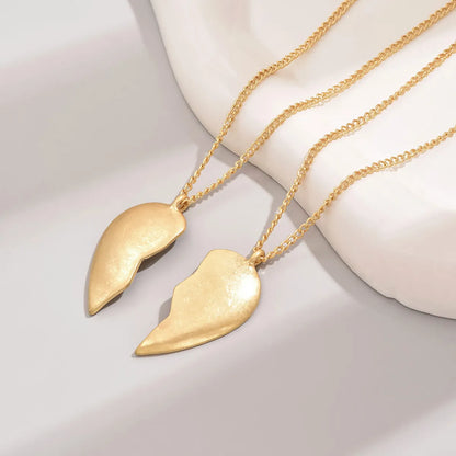 Romantic Heart Shape Alloy Iron Zinc Women's Pendant Necklace