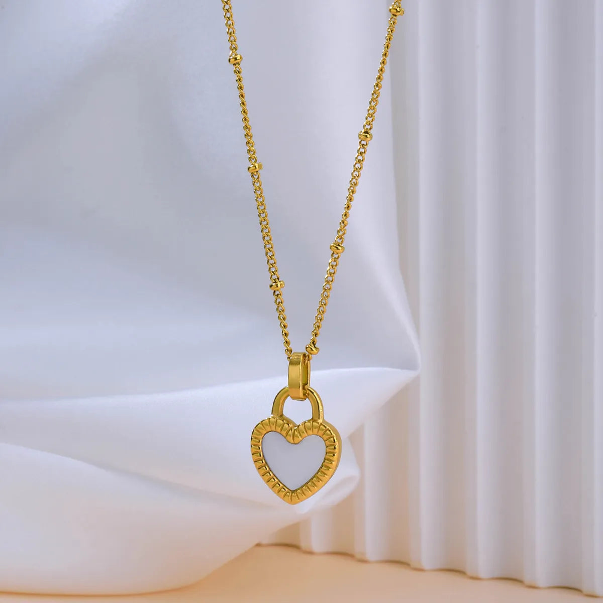 Romantic Heart Shape Titanium Steel Plating Inlay Shell Pendant Necklace