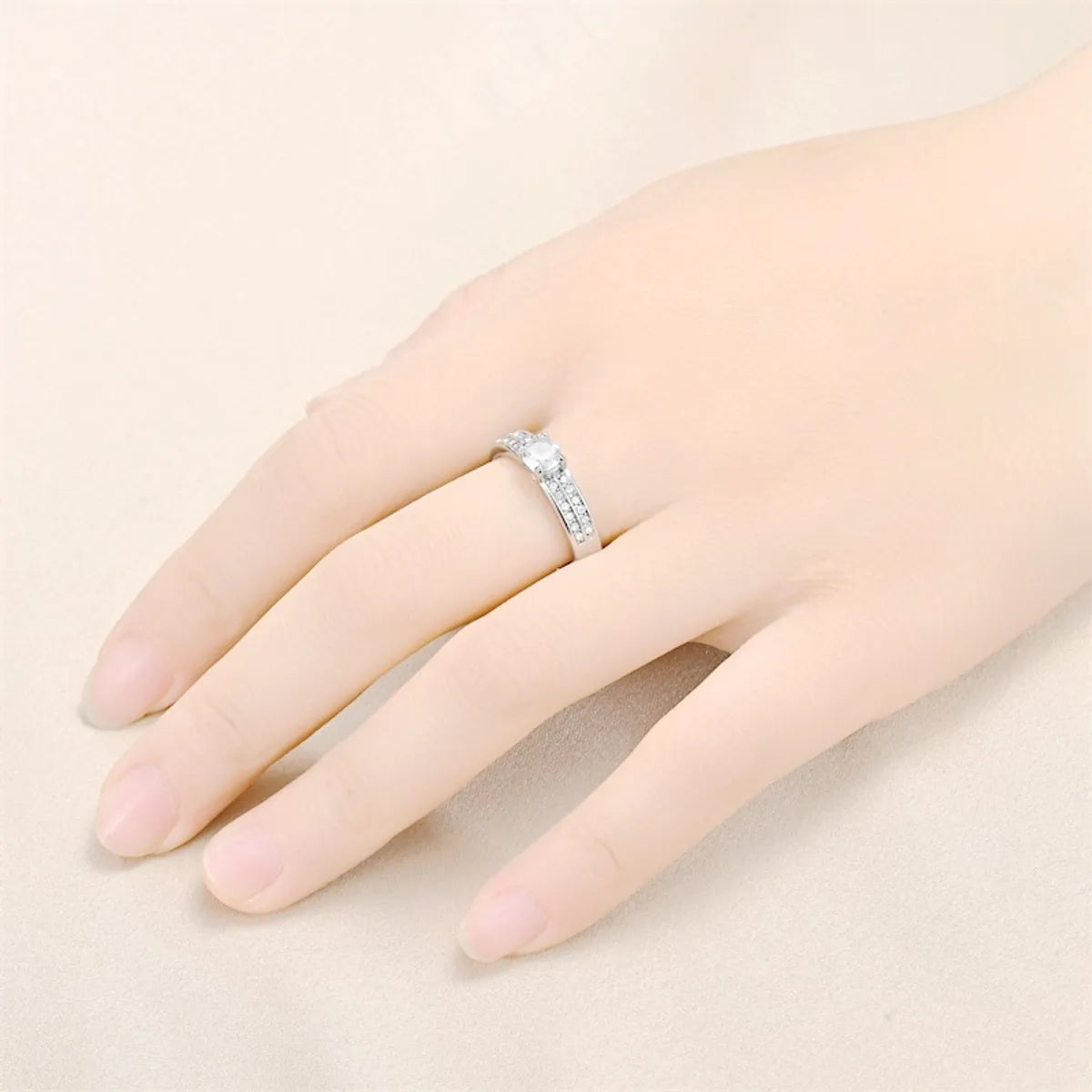 Wholesale Jewelry Romantic Shiny Round Titanium Steel Zircon 18K Gold Plated Polishing Plating Inlay Rings