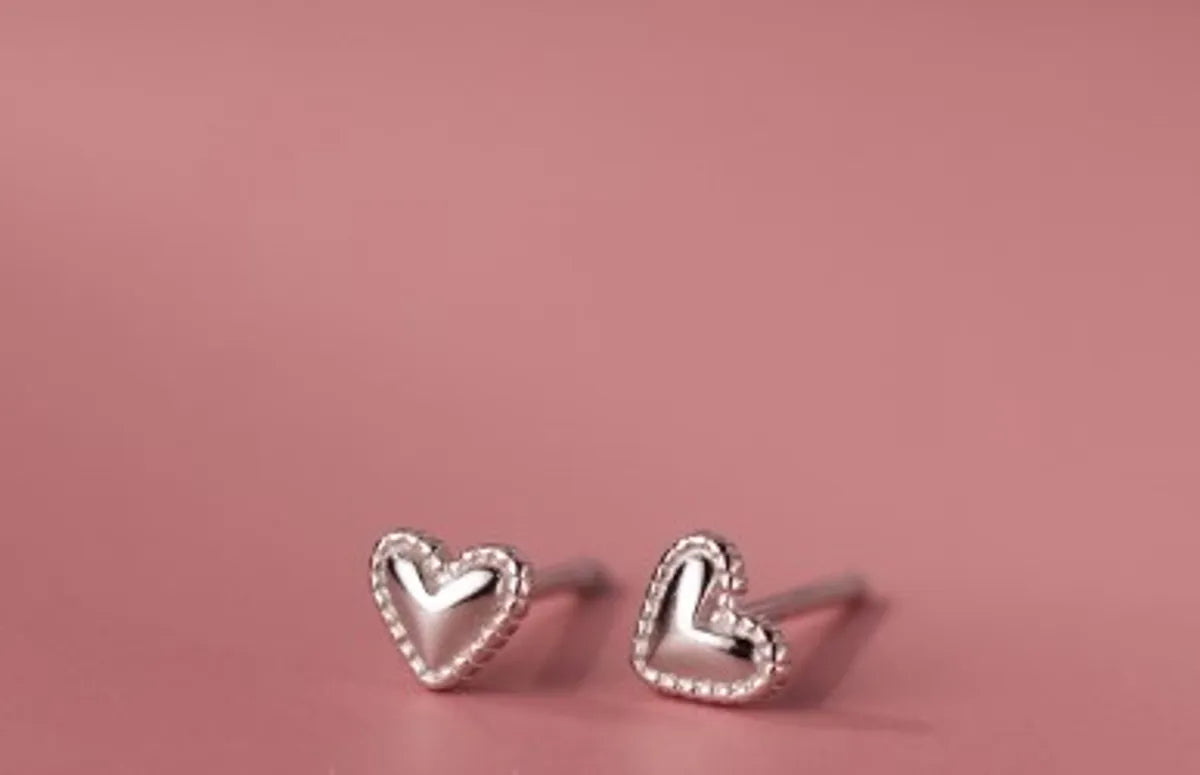 1 Pair Simple Style Heart Shape Sterling Silver Ear Studs