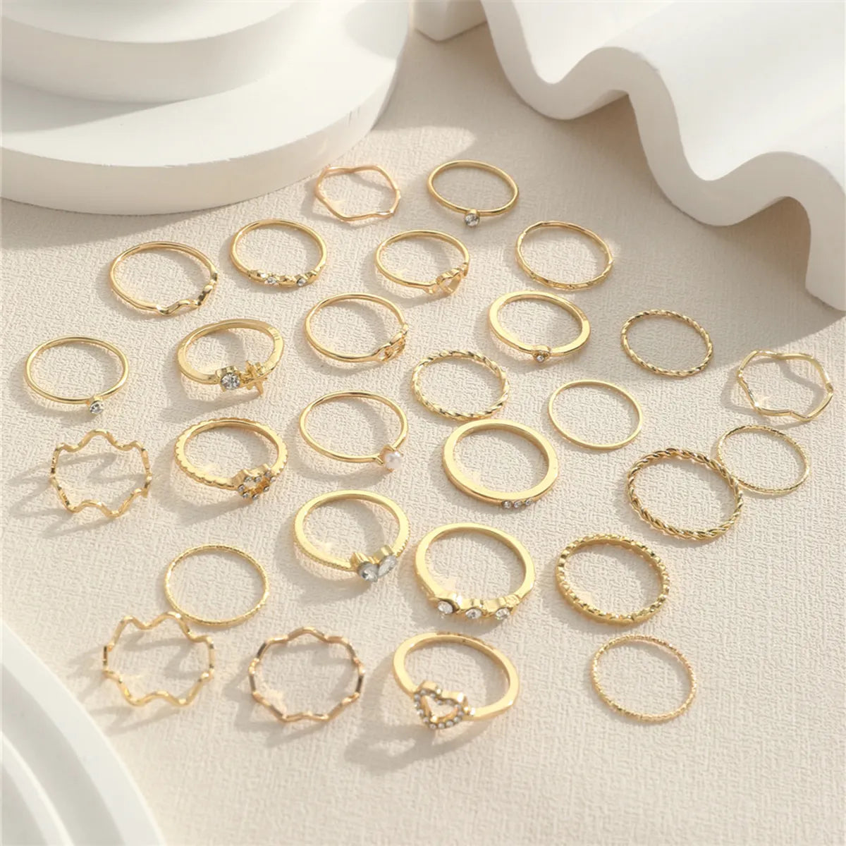 Sexy Simple Style Heart Shape Rhinestones Alloy Wholesale Rings