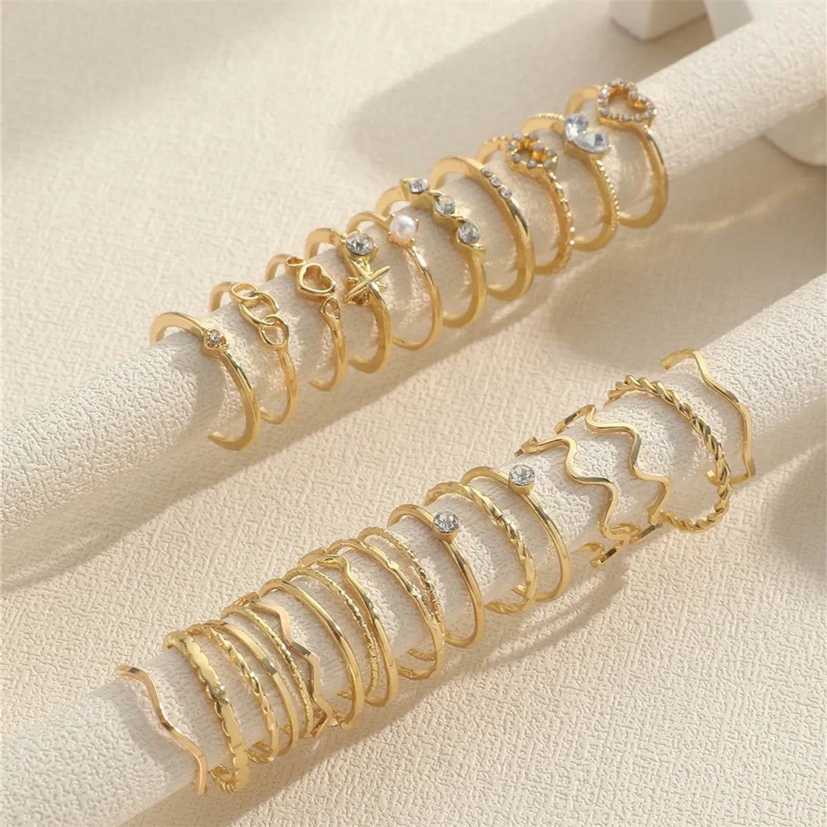 Sexy Simple Style Heart Shape Rhinestones Alloy Wholesale Rings