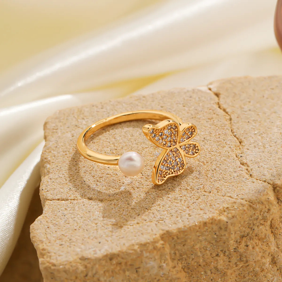 Shell Copper 18K Gold Plated Basic Simple Style Commute Enamel Inlay Butterfly Pearl Shell Zircon Open Rings