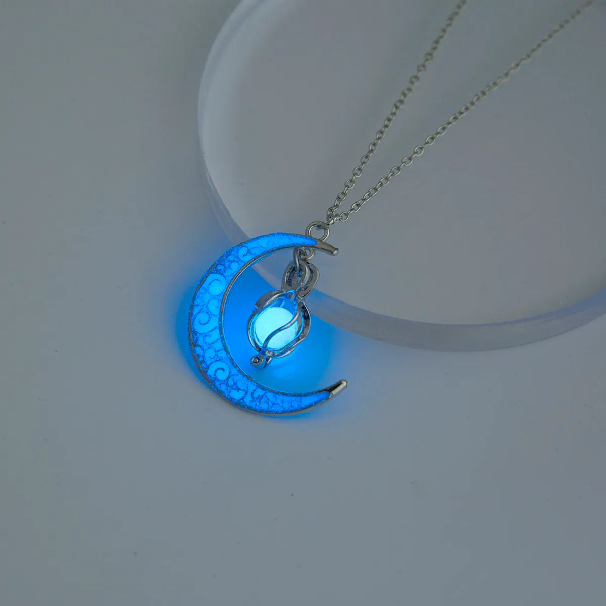 Shiny Geometric Moon Alloy Luminous Women's Men's Necklace 1 Piece