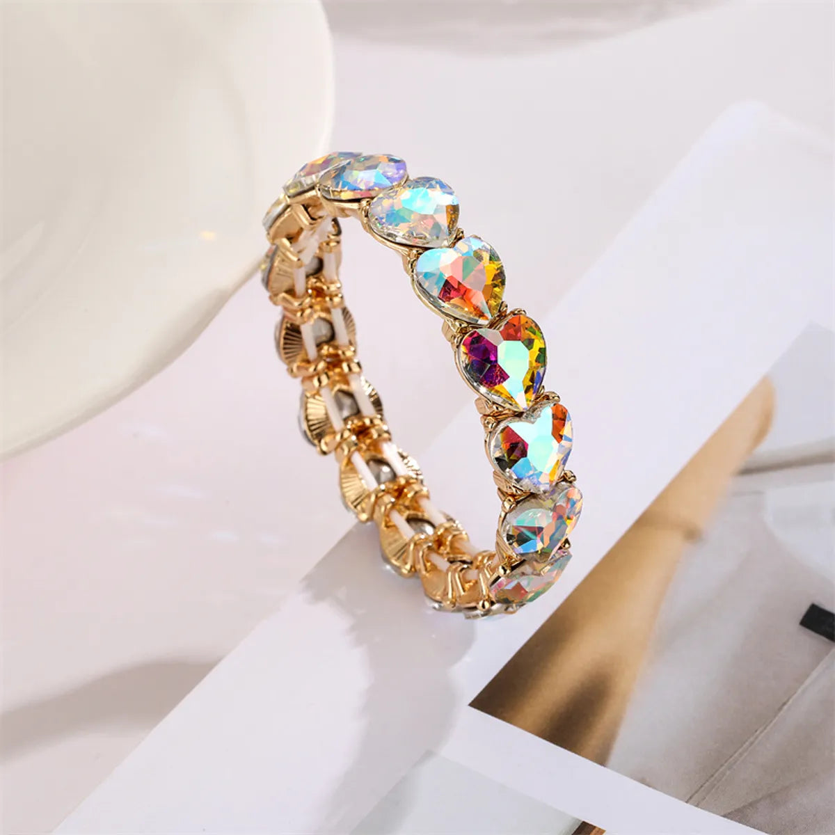 Shiny Round Heart Shape Alloy Inlay Rhinestones Gold Plated Women's Bangle