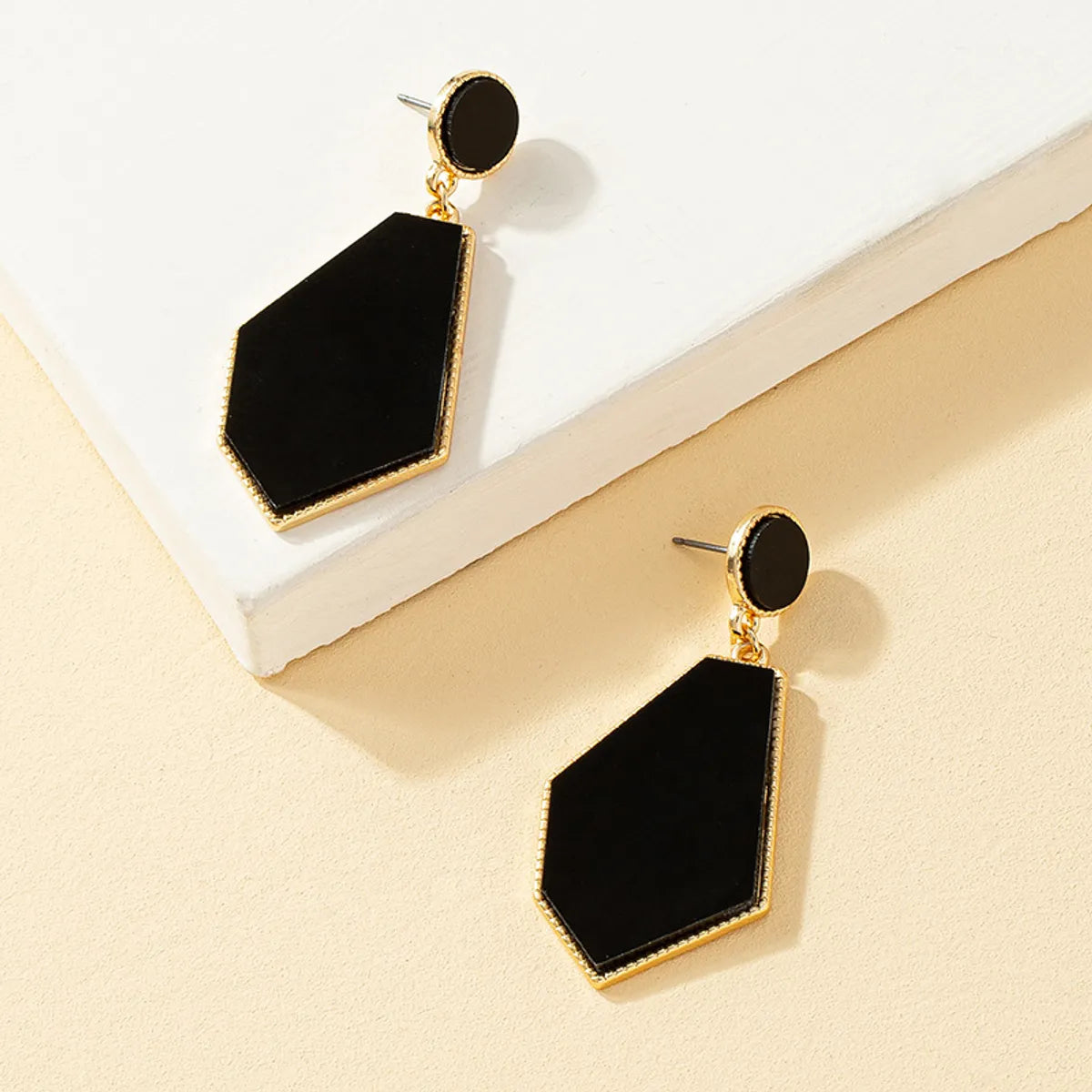 Ins Style Luxurious Lady Geometric Alloy Women's Earrings