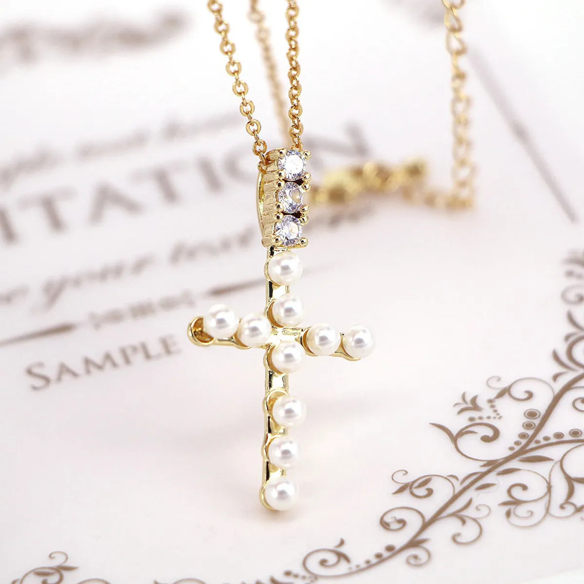 Simple Copper Gold-Plated Inlaid Zircon Cross Pearl Pendant Necklace Wholesale