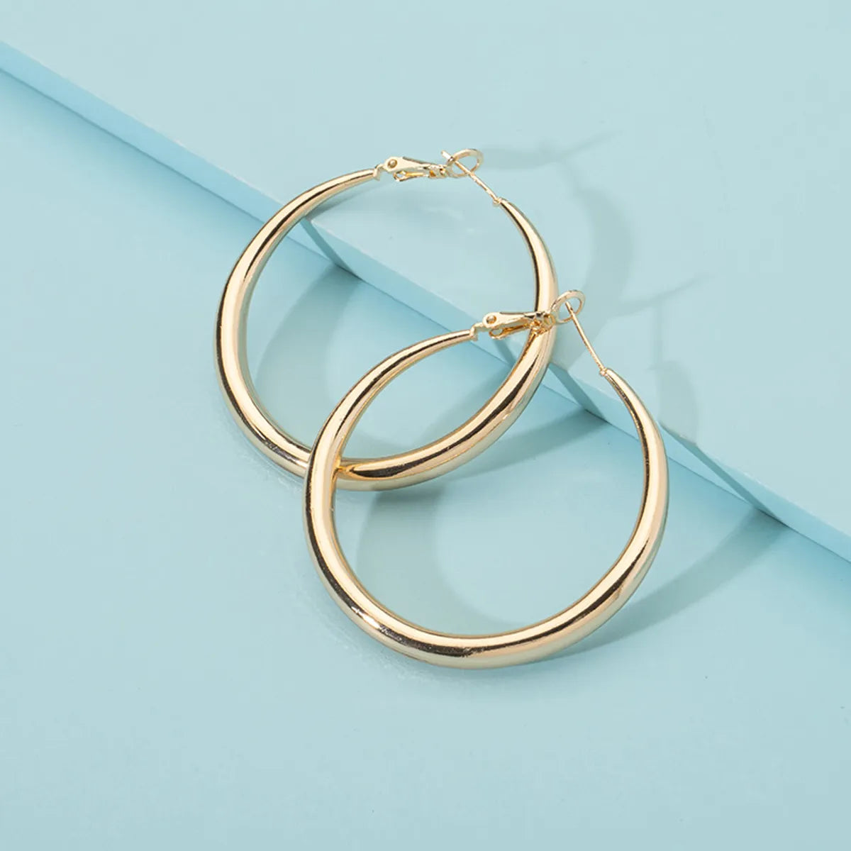 Simple Exaggerated Retro Fashion Korean New Glossy Big Circle Earrings Wholesale Nihaojewerly