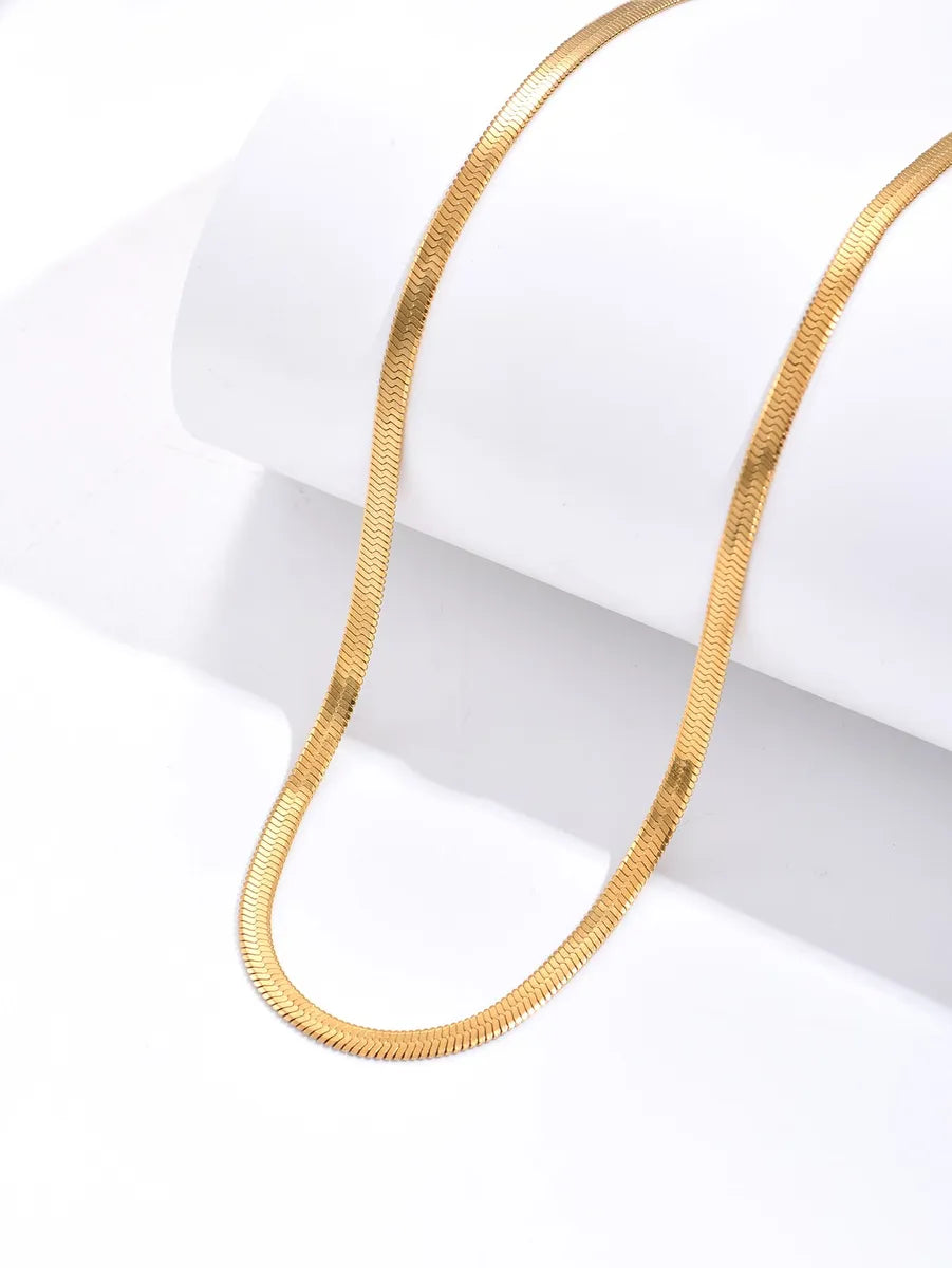 Simple Fashion Stainless Steel Electroplated 18k Gold Flat Snake Bone Necklace