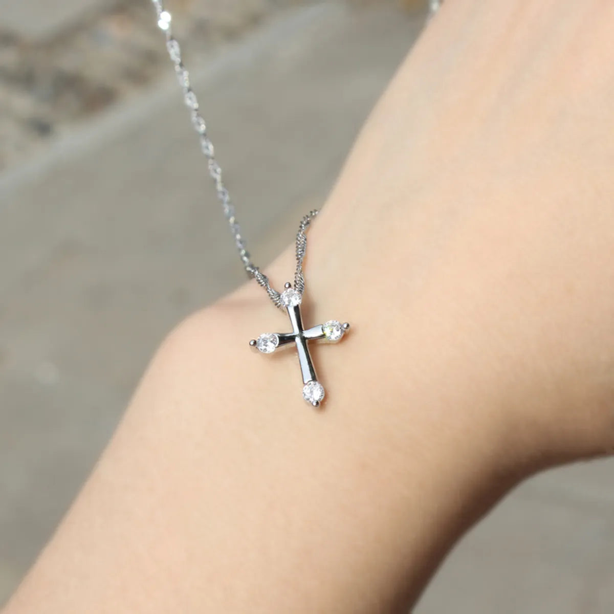 Simple Fashion White Zircon Cross Pendant Copper Necklace