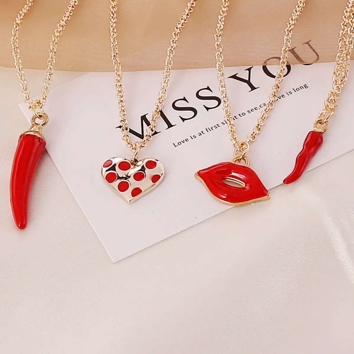 Fashion Heart Alloy Stoving Varnish Women's Necklace