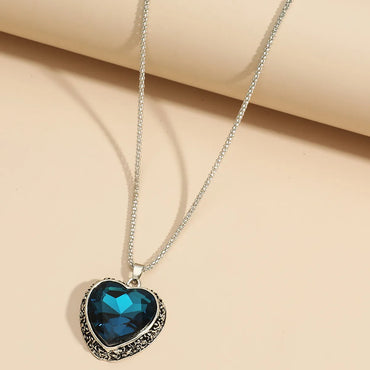 Simple Heart-shaped Rhinestone Pendant Multi-color Pendant Necklace