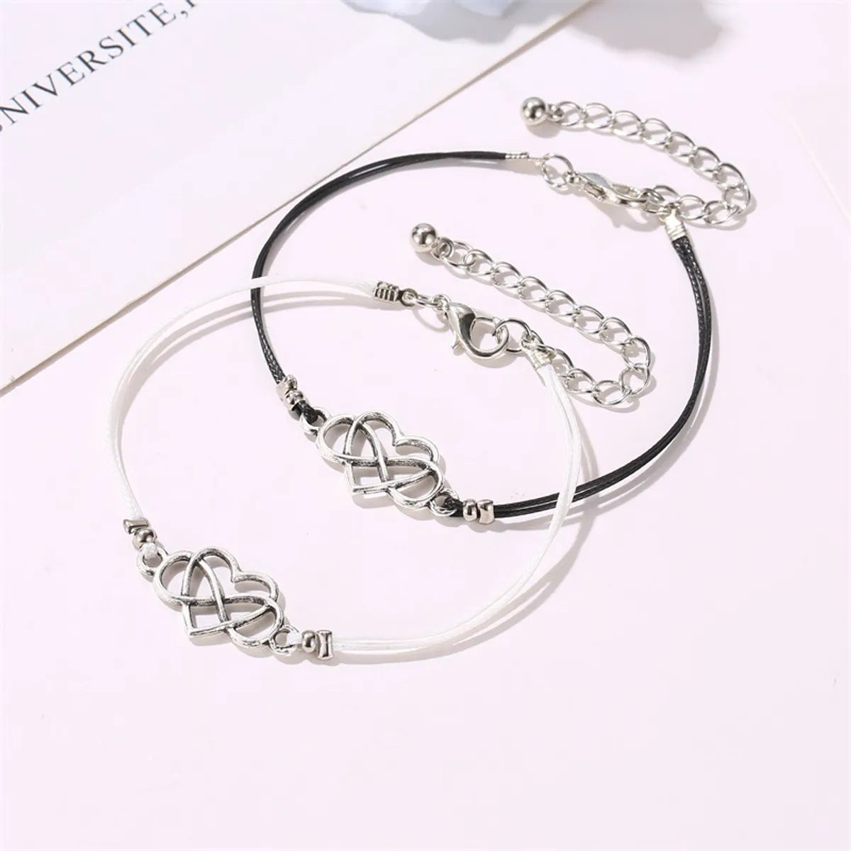 Simple Hollow Heart Alloy Pendant Bracelet